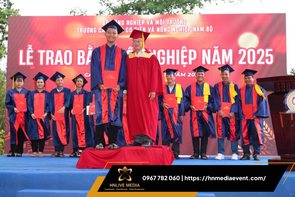 Thuê thợ chụp ảnh sự kiện chuyên nghiệp 2